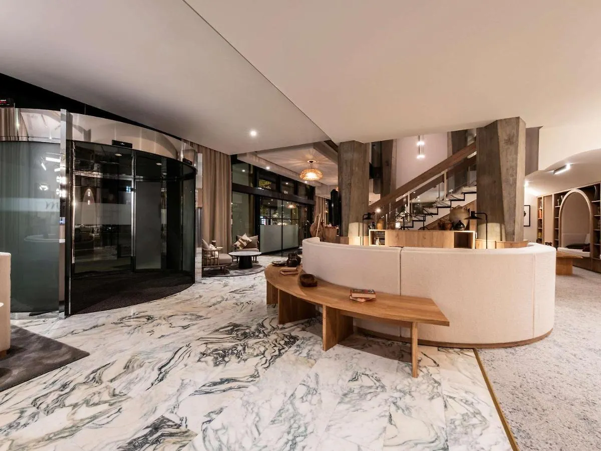 Mercure Grenoble Centre Alpotel 4*,